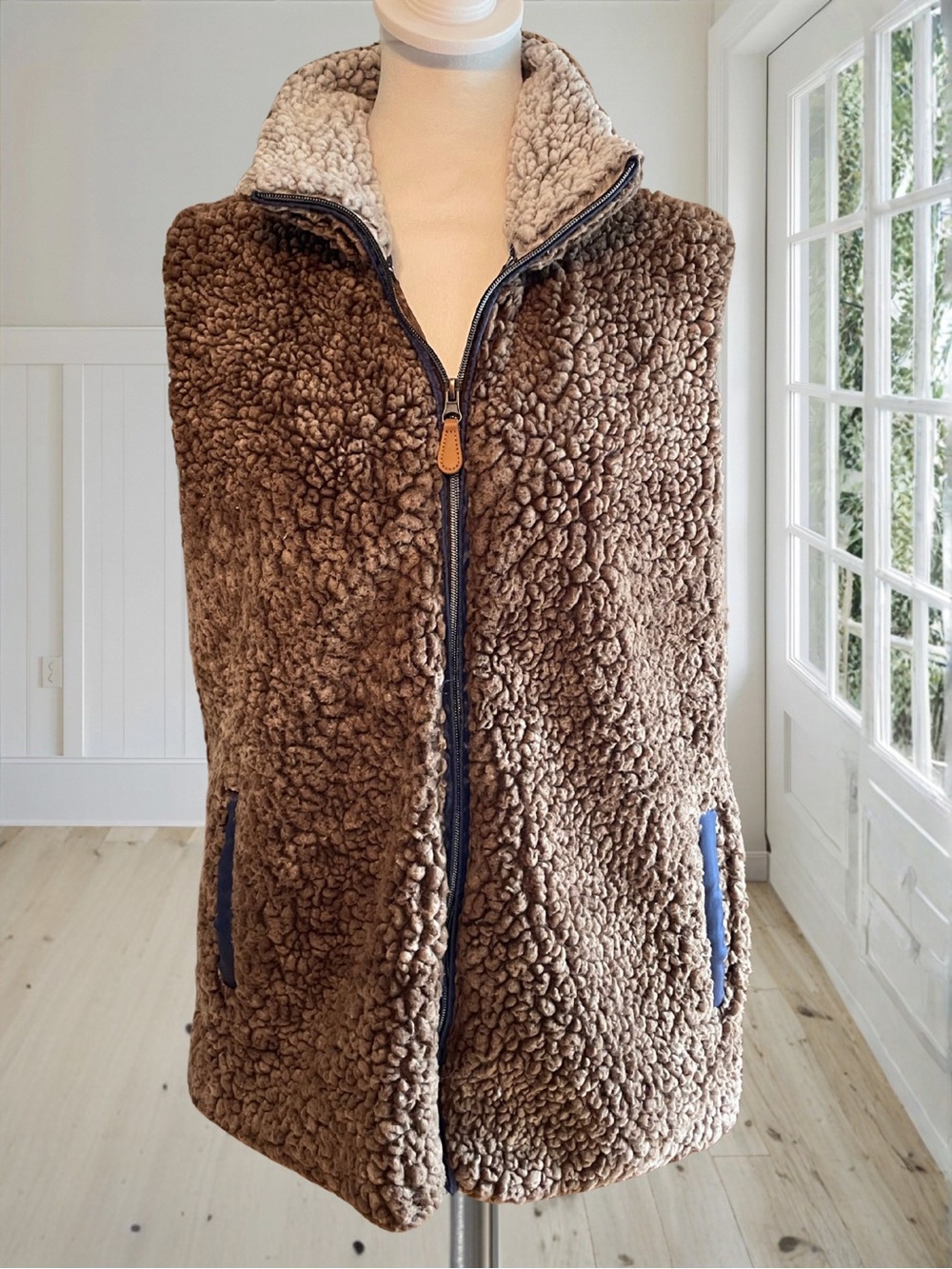SIMPLY SOUTHERN Women's Brown Sherpa Fleece Vest Full Zip Cozy Outerwear Size L - Picture 3 of 14